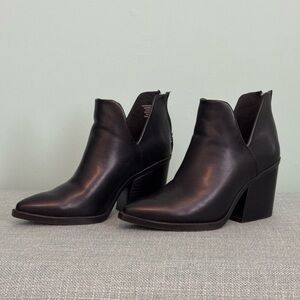 Steve Madden Sleek Black Ankle Booties